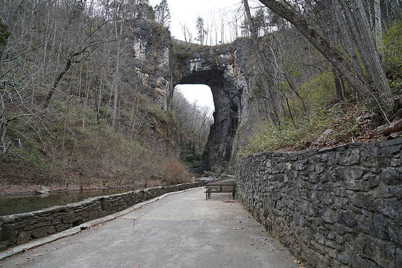View of Natural Bridge in  Natural Bridge State Park (Virginia).